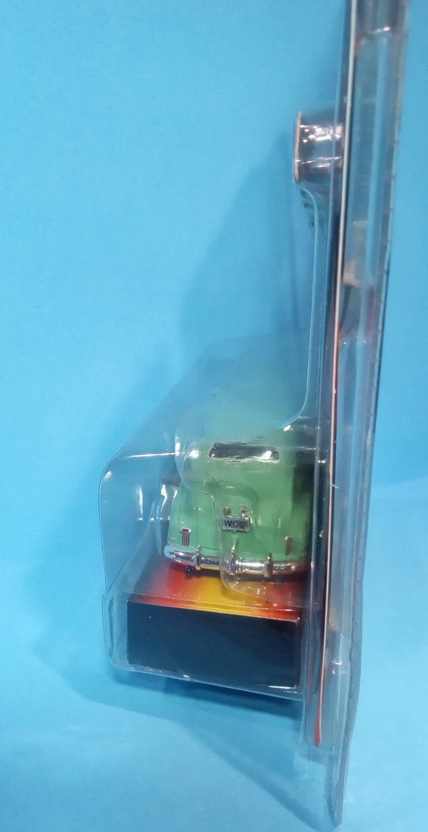 Jesse james west coast choppers Chevy Fleetline 1/64 VHTF Lowrider Bomb View 4