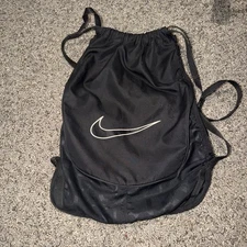 Black Nike Training Gym Bag (18L) Drawstring Backpack Easy Lightweight Sleek
