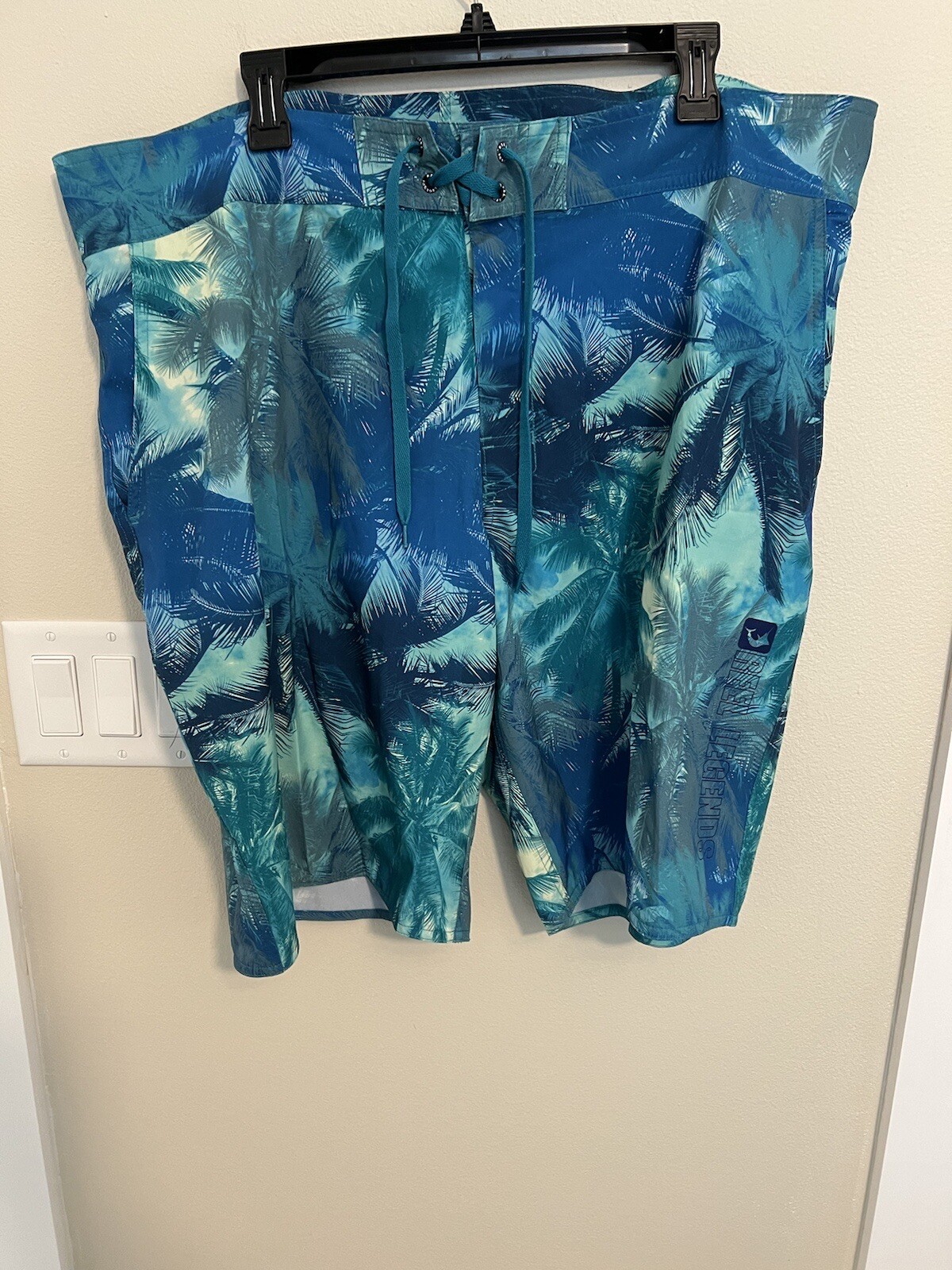 Picture 1 of 4