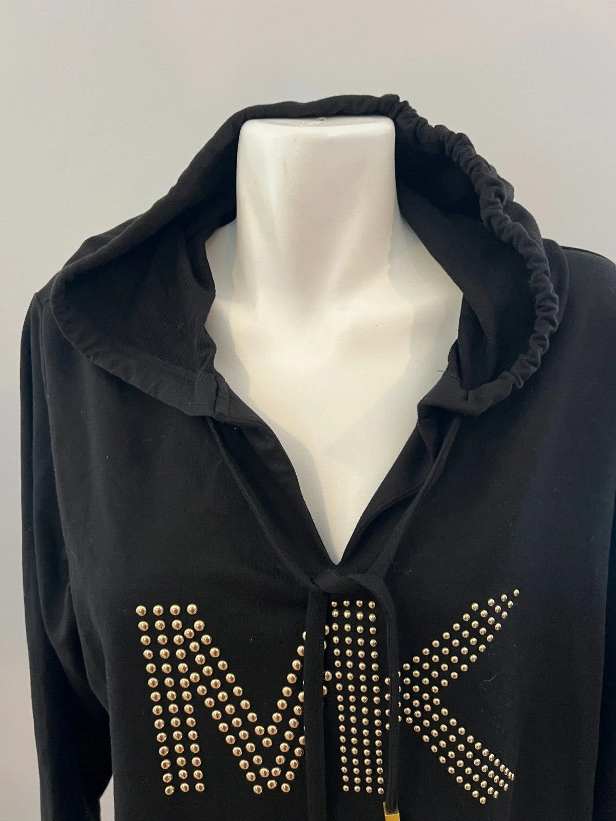 Felpa donna Michael Kors nera con cappuccio logo punta dorata 1X taglie forti nuova con etichetta