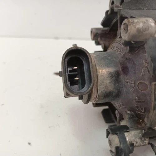 8E0941700 Faro Antinebbia Destro Per AUDI A4 BERLINA (8E) 1.9 TDI (96k 2929905 - Foto 2 di 10