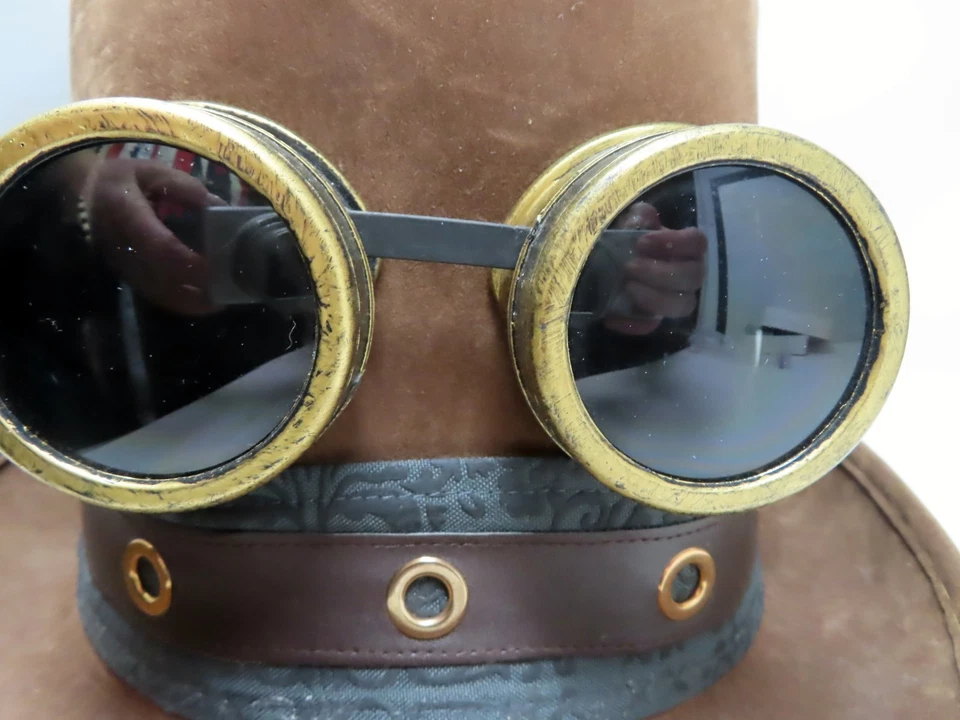 Spirit Halloween Steampunk Brown Goggle Hat Gears Adult Size - Image 3 of 4