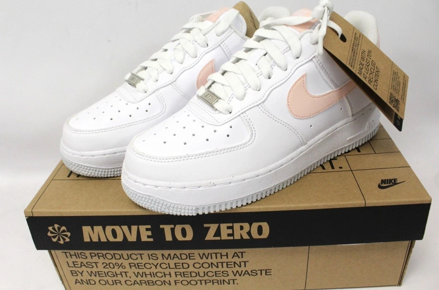 NIKE Women's W Air Force 1 '07 Next Nature Trainers Colour White Coral BNWB