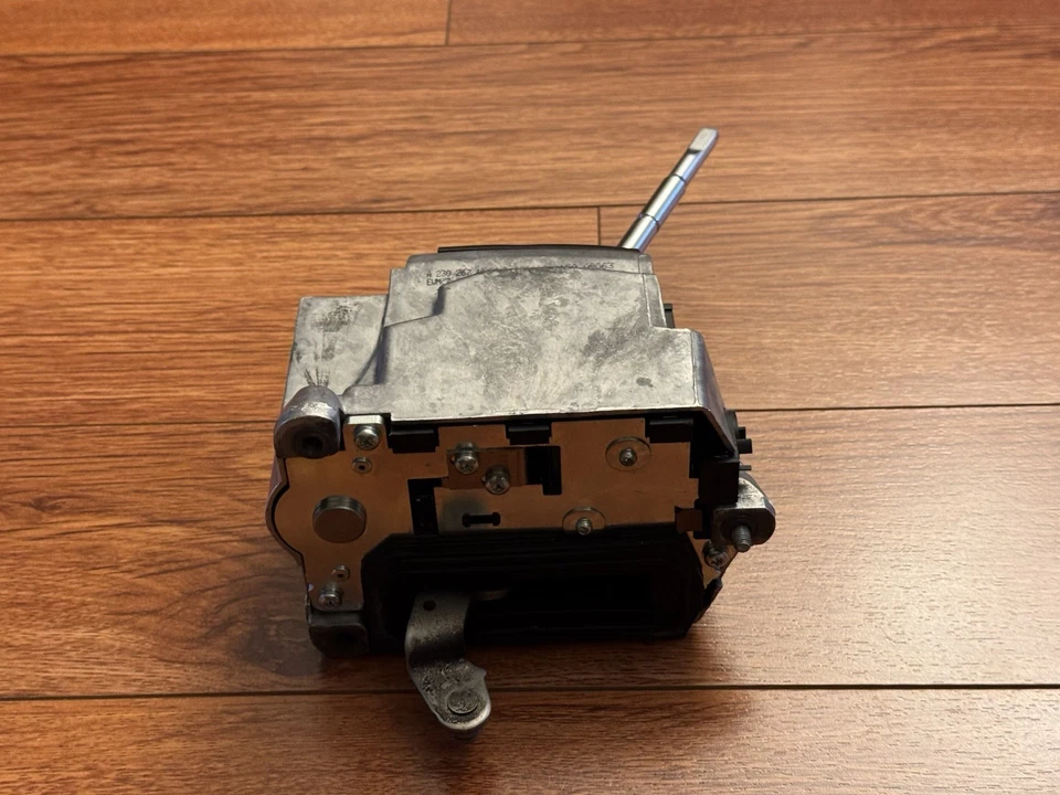 OEM 2003-2012 Mercedes-Benz R230 SL500 SL55 Floor Gear Shifter Selector Assembly - Image 4 of 4