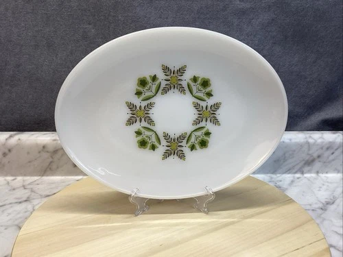 Anchor Hocking Fire King Meadow Green Milk Glass 12″ Oval Platter
