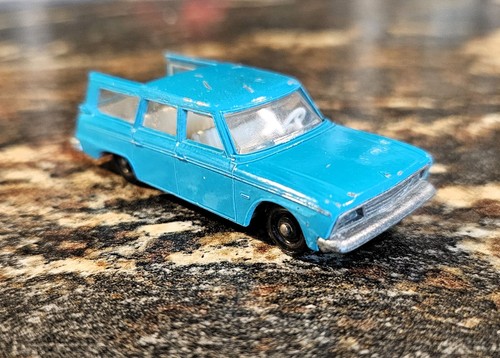 Vintage Matchbox Lesney No. 42 Studebaker Lark Wagonaire Made in England No Box