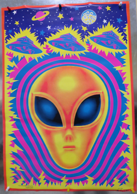 ROLLED 1995 ALIEN BLACK LIGHT TRIPPY HEAD SHOP 22X34 POSTER