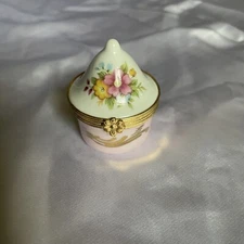Artoria Limoges Baby Bottle/ Nipple Porcelain Trinket Box Green Made In France