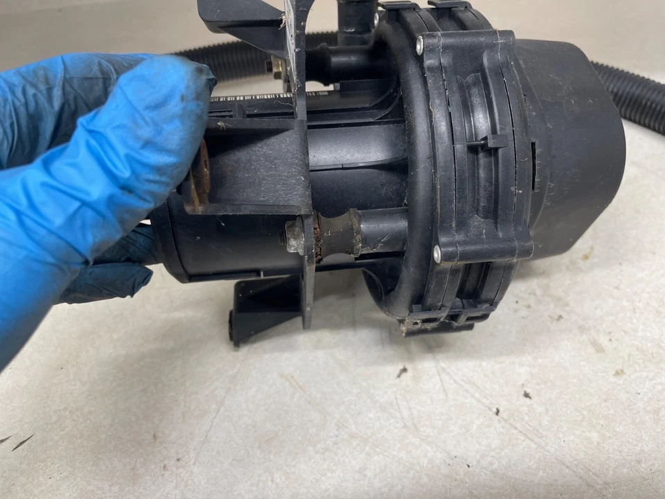 1996-1999 BMW M3 E36 вторичный впрыск воздуха смог выбросы насос в сборе OEM - Изображение 4 из 4