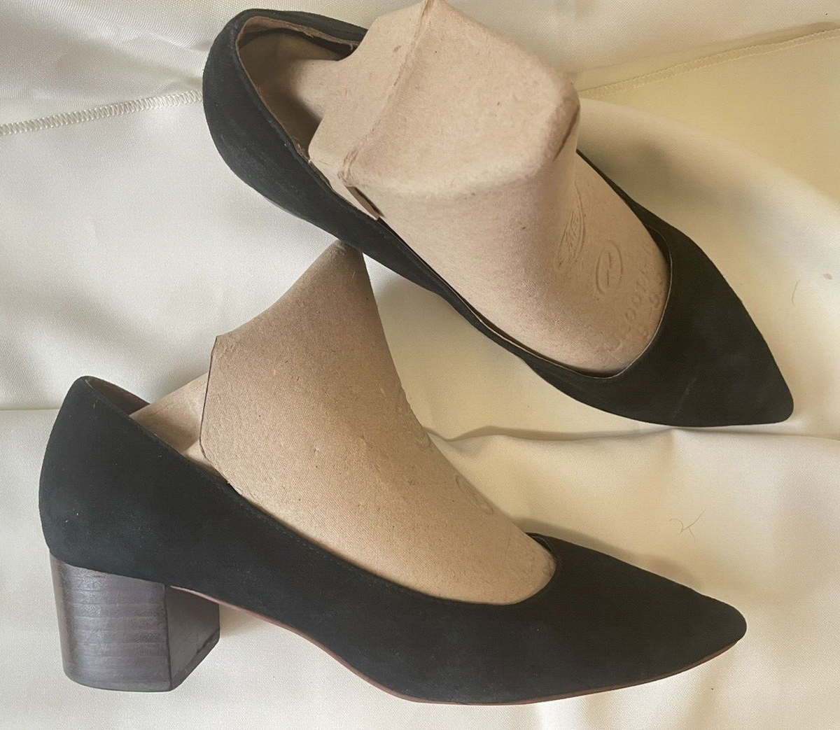 Crown Vintage Shoes Women Size 8 Block Heel Black Faux Suede 