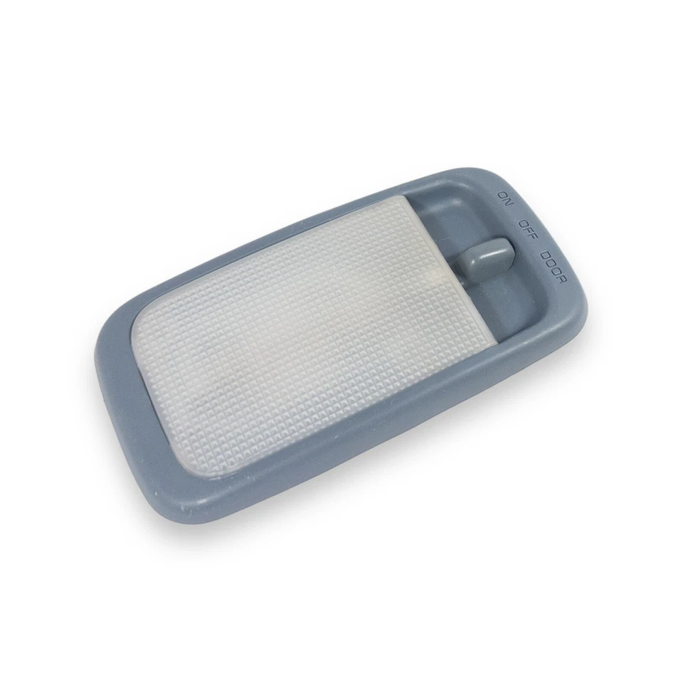 Luz de cúpula trasera azul Toyota Corolla 1993-1997 OEM Foto 4 de 4