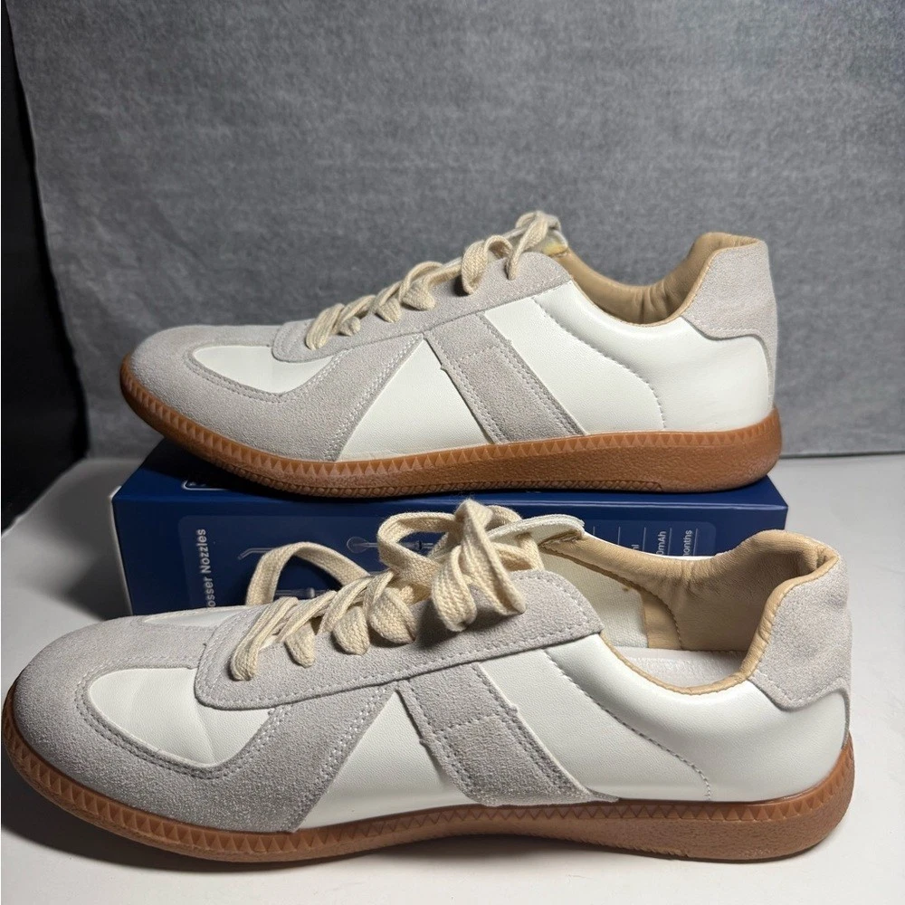 club VINTAGE メゾン・マルタン・マルジェラ　38 Beige Maison Martin Margiela Low Top Athletic Shoes for Women for sale