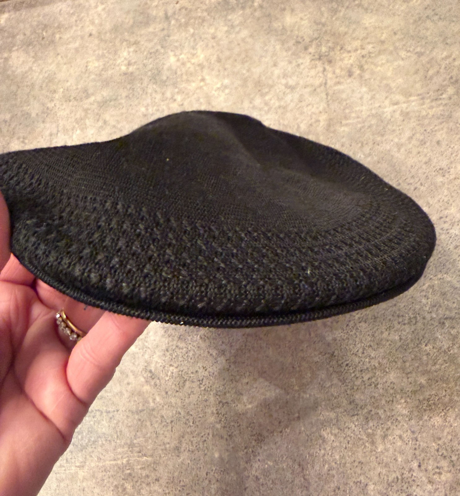 UBi Classic Style Solid Black Flat Cap Adult Men’… - image 3