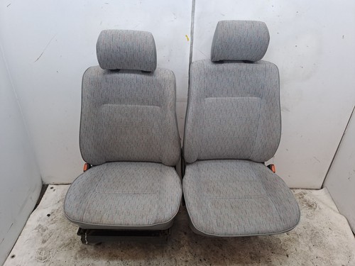 701881677L KOMPLETTER SITZSATZ / 701881681A / 703883061A / 543231 für VOLKSWAGEN