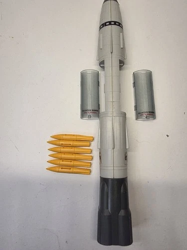 G.I. Joe 1988 Rolling Thunder Part Missile Rocket With 6 Cluster Bombs & Covers