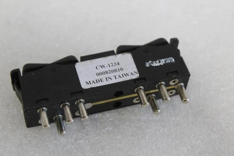 1981 1982 1983 1984 1985 MERCEDES 300SD W126 WINDOW SWITCH 0008208110 - Image 2 of 4