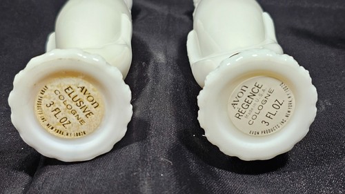 Vintage Pair 1960s Avon Milk Glass Hand Holding Vase 6" with Stopper - Picture 4 of 4