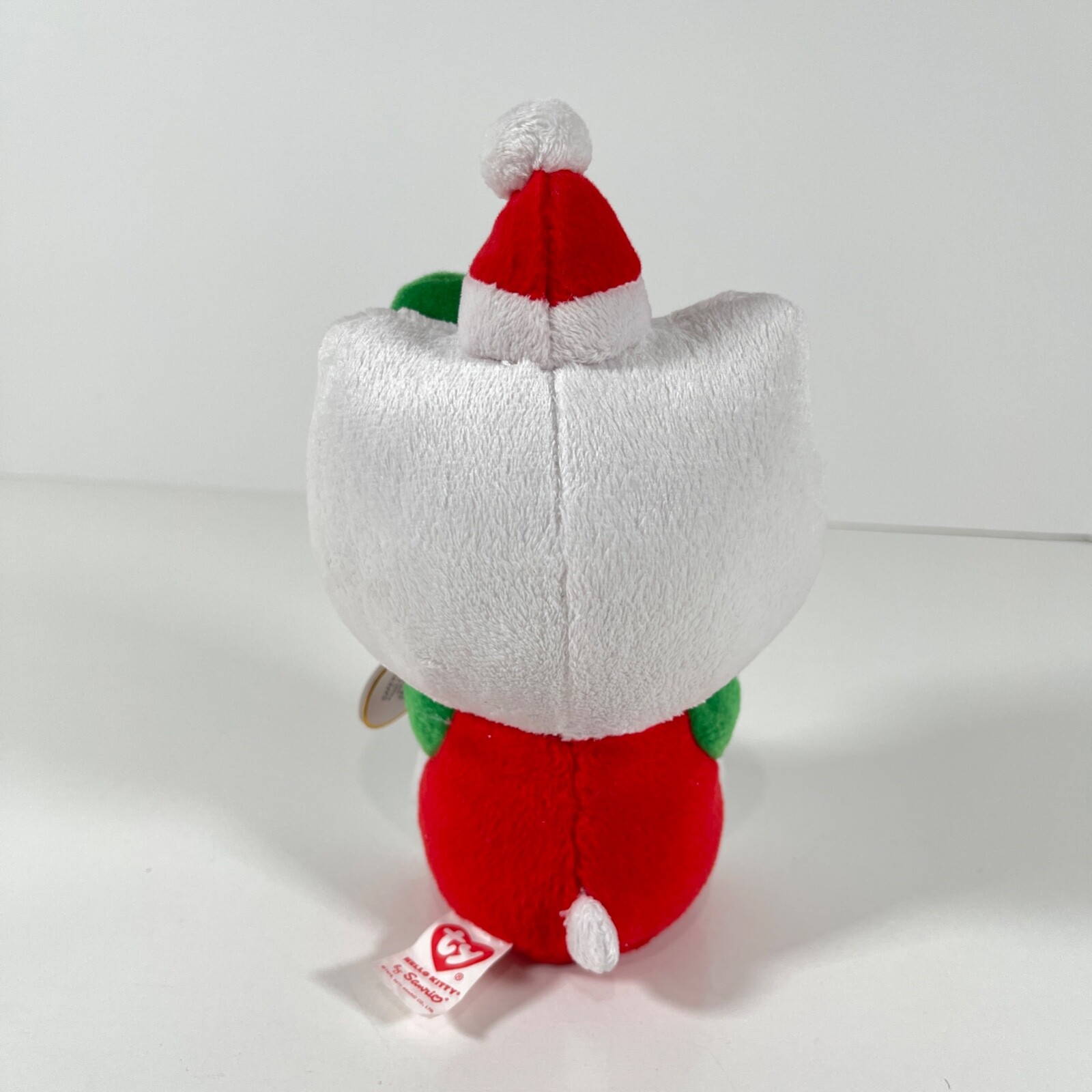 TY Hello Kitty Beanie Babies RED GREEN CHRISTMAS WREATH Plush 6" 2011 w
