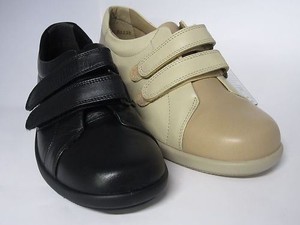 ladies wide fit shoes