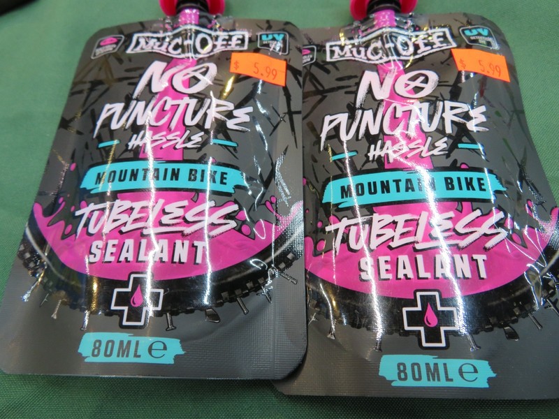 Muc-Off Road And Gravel Tubeless Tire Sealant 80ml