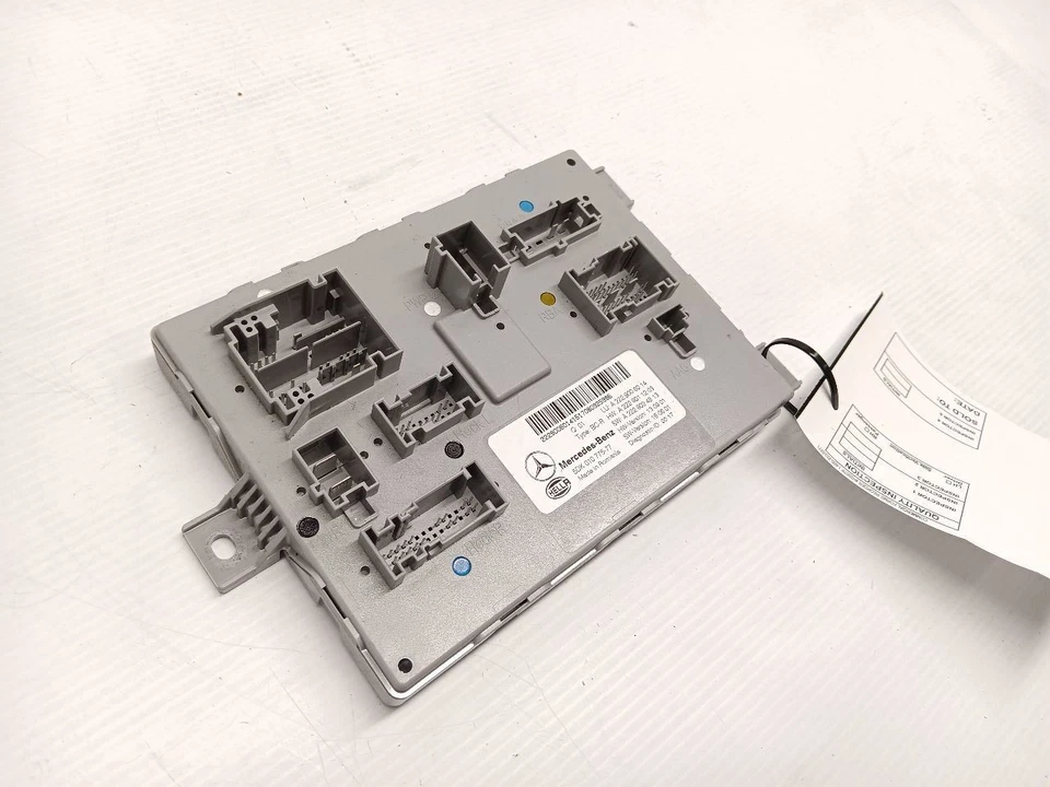 Mercedes GLC300 X253 SAM 2016-2024 MÓDULO DE CONTROL DE SEÑAL OEM A2229006014 Foto 2 de 4