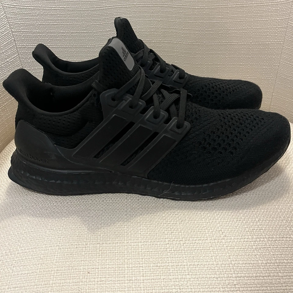 Adidas Ultraboost 1.0 Triple Negro Para Hombre Talla 9 PYV 702001 Boost Zapatos para Correr Foto 3 de 4