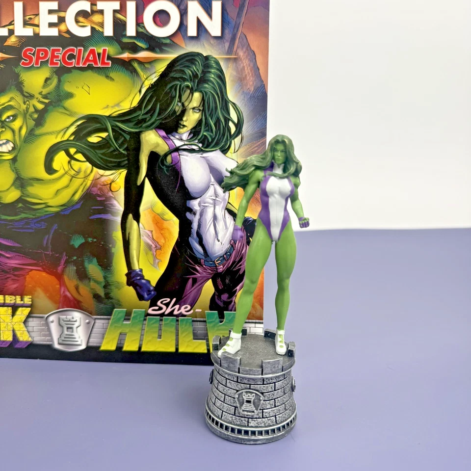 Marvel Eaglemoss Hulk & She-Hulk Rook Chess Pieces Figurines w/ Magazine - Image 3 of 4