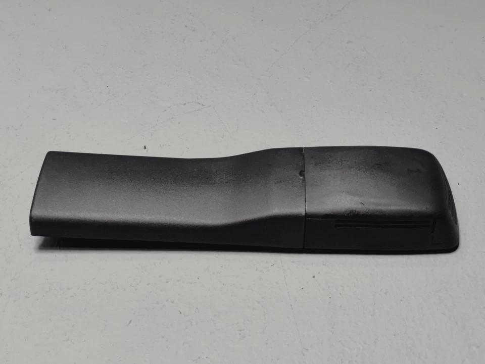 UNIDAD MÓDULO SENSOR LLUVIA PARABRISAS DELANTERO CON CUBIERTA 2021-2024 TOYOTA VENZA OEM Foto 2 de 4