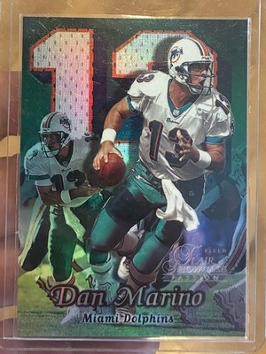 Dan Marino - 1999 Fleer Flair Showcase Passion Showdown Seat 2 Row 71
