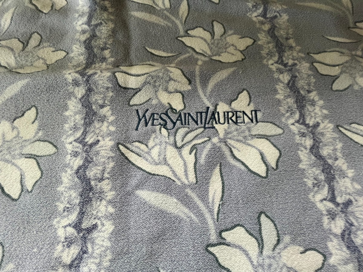 Yves Saint Laurent YSL blanket Light Blue/White Floral