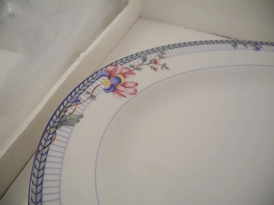 Тарелка сервировочная Oneida синяя решетка 14 дюймов цветы цветочный фарфор блюдо большая - Изображение 3 из 4