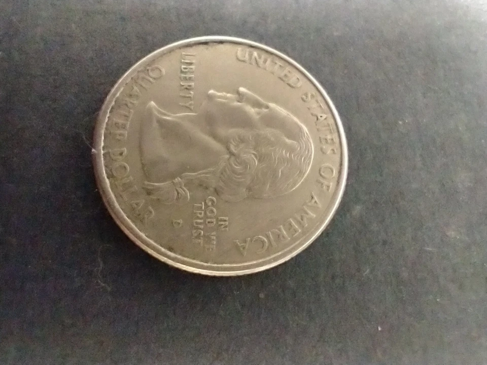 2001-D Quarter Error. Planchet Of a Nickel. Discoloration see pictures. - Image 4 of 4