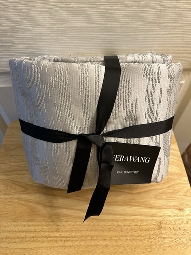 New Vera Wang Illusion Gray Jacquard King Duvet Cover Set 3 Pc - Picture 5 of 5