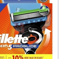 Gillette Fusion5 ProGlide 5-Blade Refill Cart...
