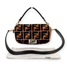 Borsa Fendi Shearling Zucca Baguette marrone nera pelle borsa a tracolla moda