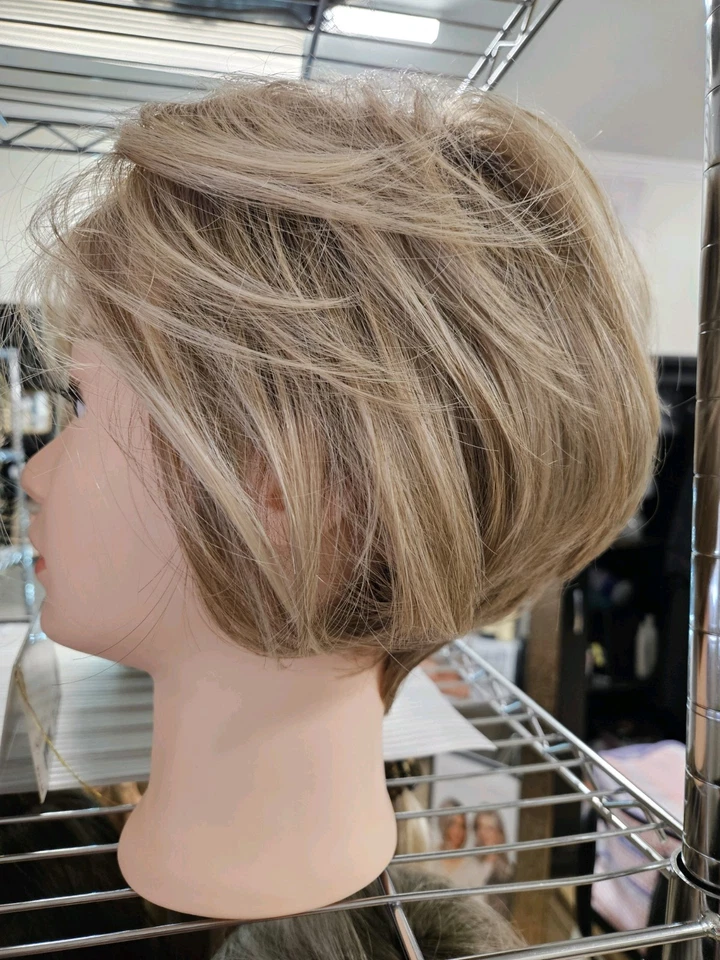 Peluca IGNITE de JON RENAU, *¡TAMAÑO PROMEDIO! *12fs8!* Respetuoso con el calor, frente de encaje, nuevo con etiquetas Foto 4 de 4