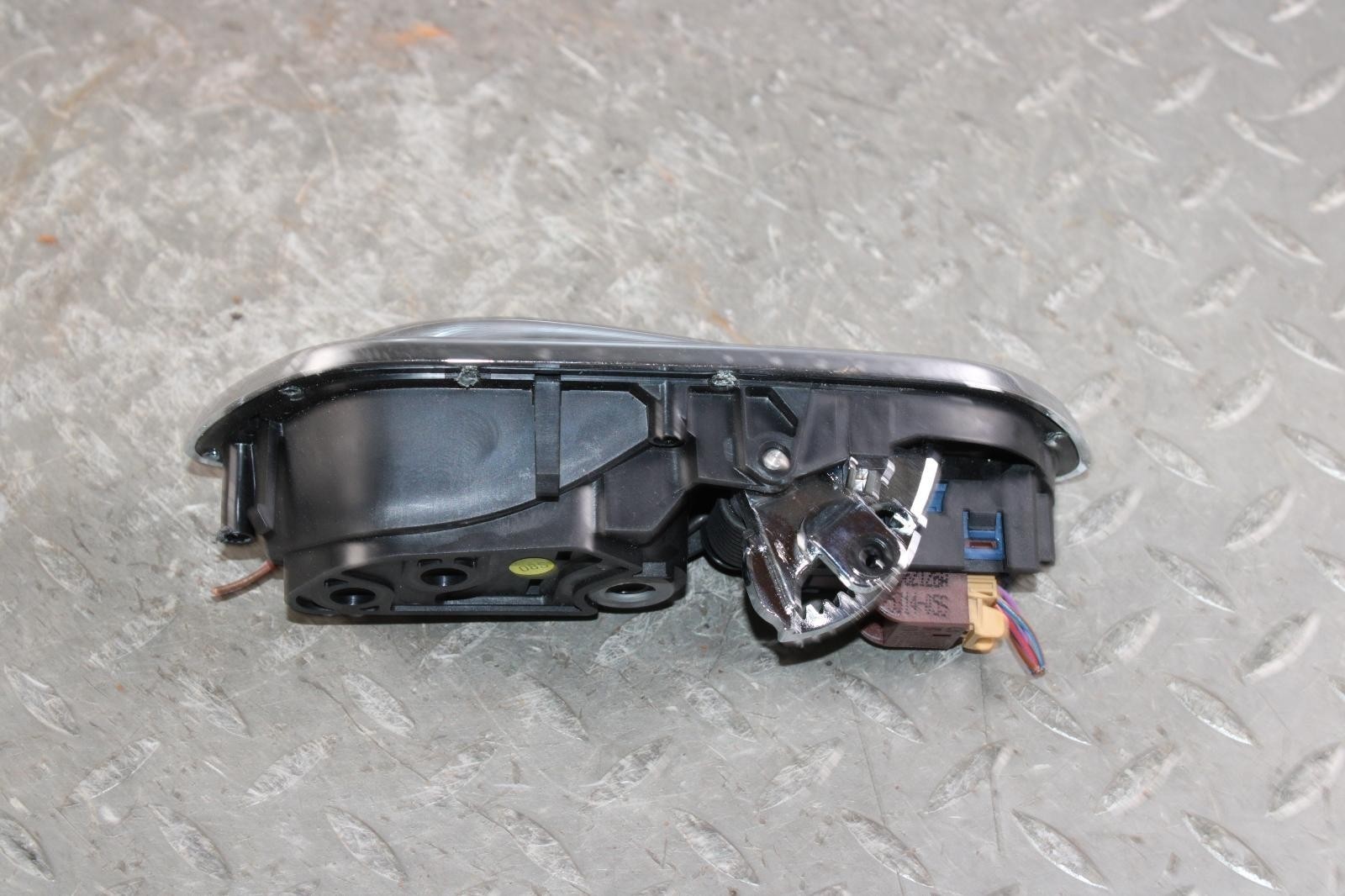 Bentley Flying Spur 2014-2019 Front Right Door release handle Black
