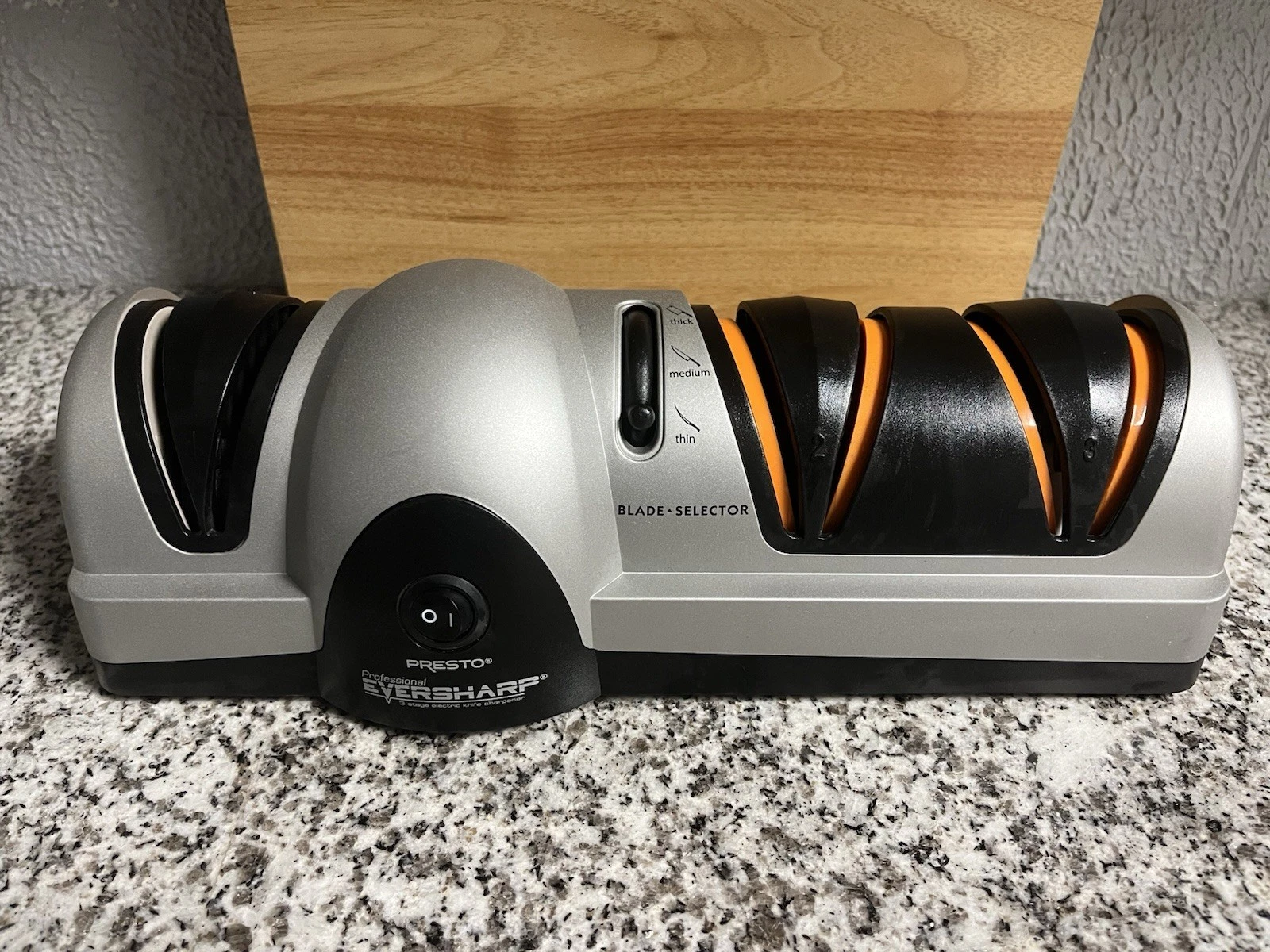 Presto 08810 Professional Eversharp Electric Knife Sharpener