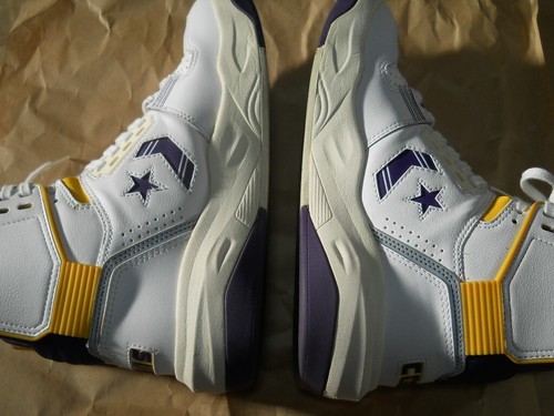 Zapatilla deportiva Converse ERX-400 EW HI retro canasta blanca/púrpura/amarilla US8 sin plantilla en muy buena condición - Imagen 9 de 23