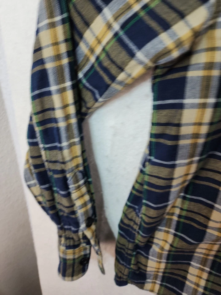 Volcom Blue Plaid Long Sleeve Button Up Flannel Shirt mens Medium - Image 3 of 4