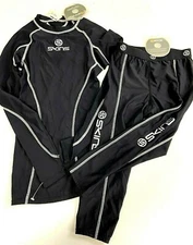 $245 SET of SKINS Snow Top,3/4 Tight Pant Base Layer XS Compression Womens Black