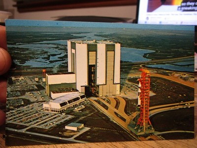 J26 Old Postcard FLORIDA Kennedy Space Center NASA Skylab 2 VAB Complex 39B Air