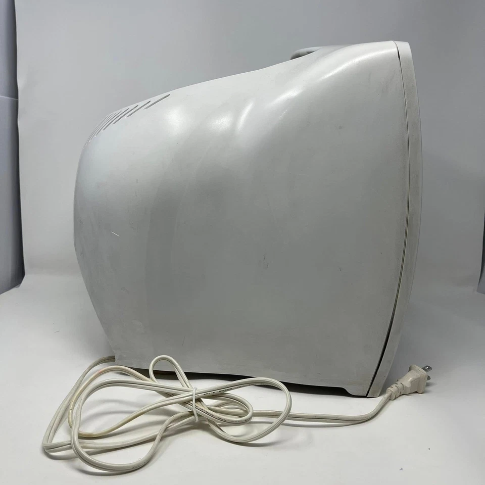 VTG 1998 RCA ColorTrak TX826ZD 13" CRT TV Retro Gaming w/Remote Tested Working - Image 3 of 4