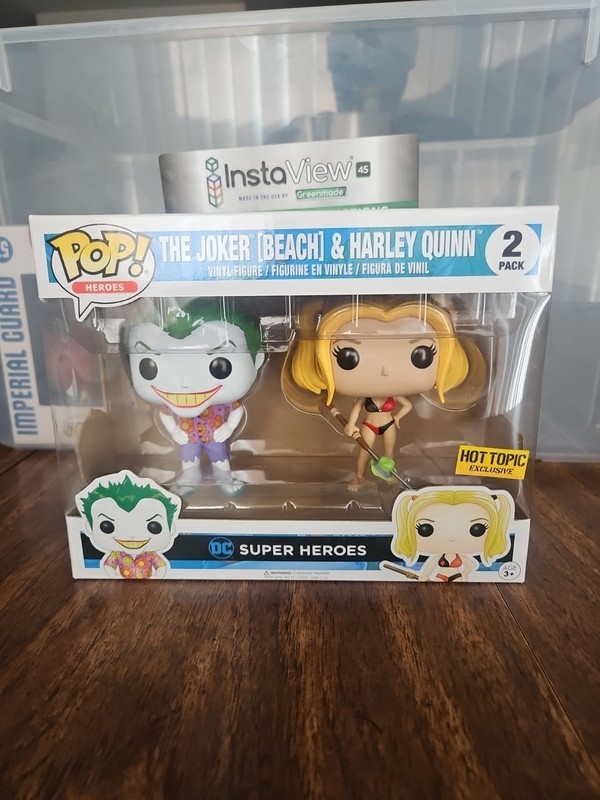 Funko Pop! 2-pack The Joker (beach) & Harley Quinn - Hot Topic Exclusive