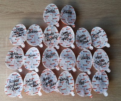 Stranger Things 20 Figuren Kinder Joy