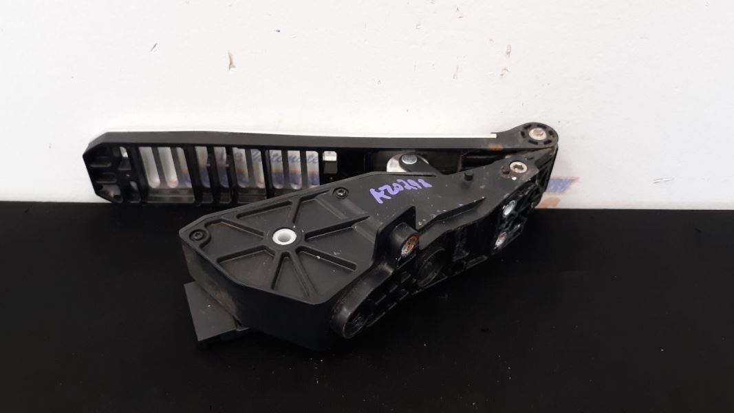 2017 MCLAREN 570 570S OEM GAS ACCELERATOR PEDAL ASSEMBLY 