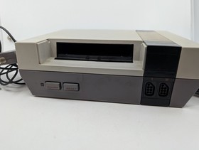 Nintendo Entertainment System NES Console Gray (NES-001) RF Switch & Power Cords