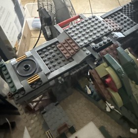 LEGO LEGENDS OF CHIMA: The Croc Swamp Hideout (70014) Incomplete