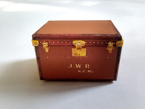 GARRET made antique Louis Vuitton miniature  paper craft trunk 1:12 scale - Picture 6 of 18