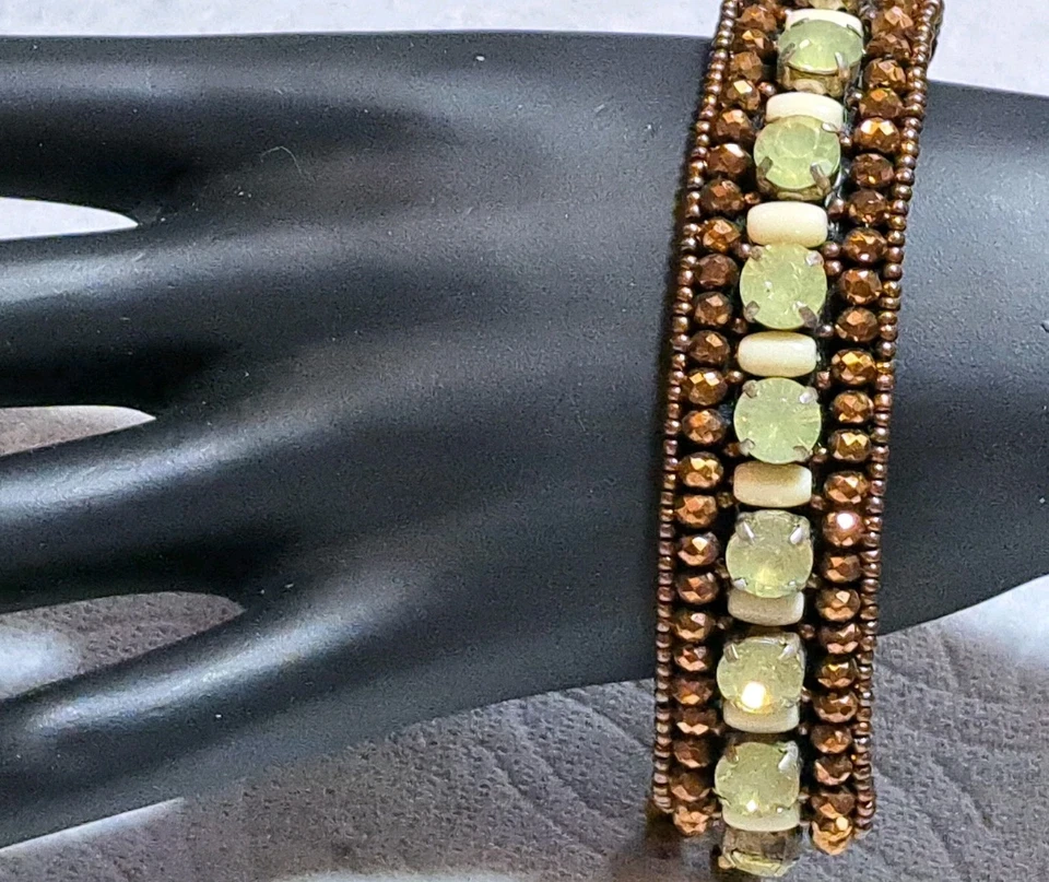 Impresionante pulsera con cordón auténtico de peltre rosa pedrería ámbar y lima Foto 3 de 4